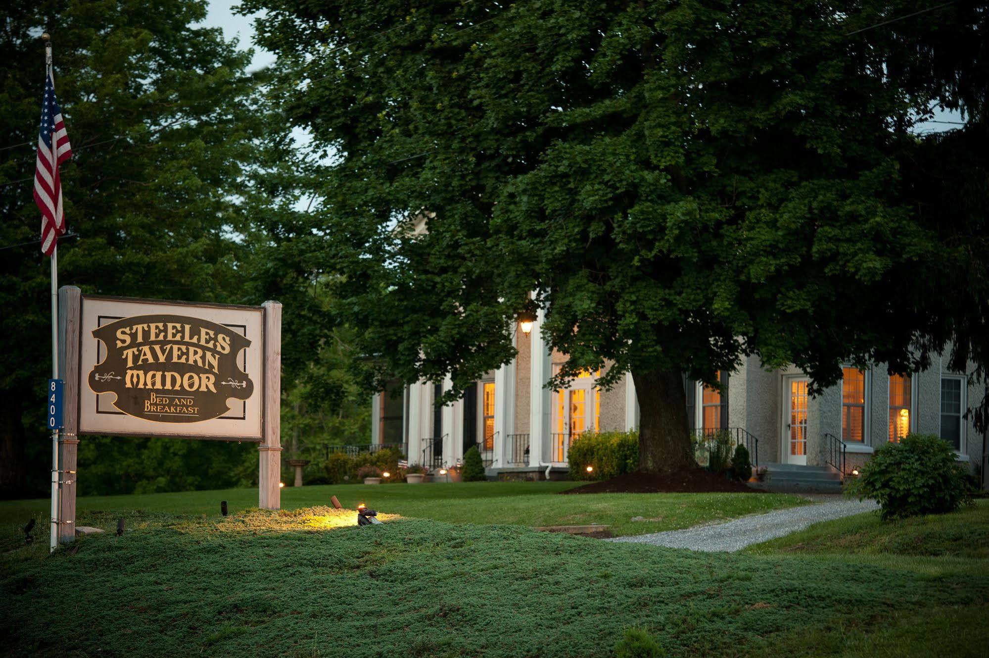 Steeles Tavern Manor Bed & Breakfast Raphine エクステリア 写真