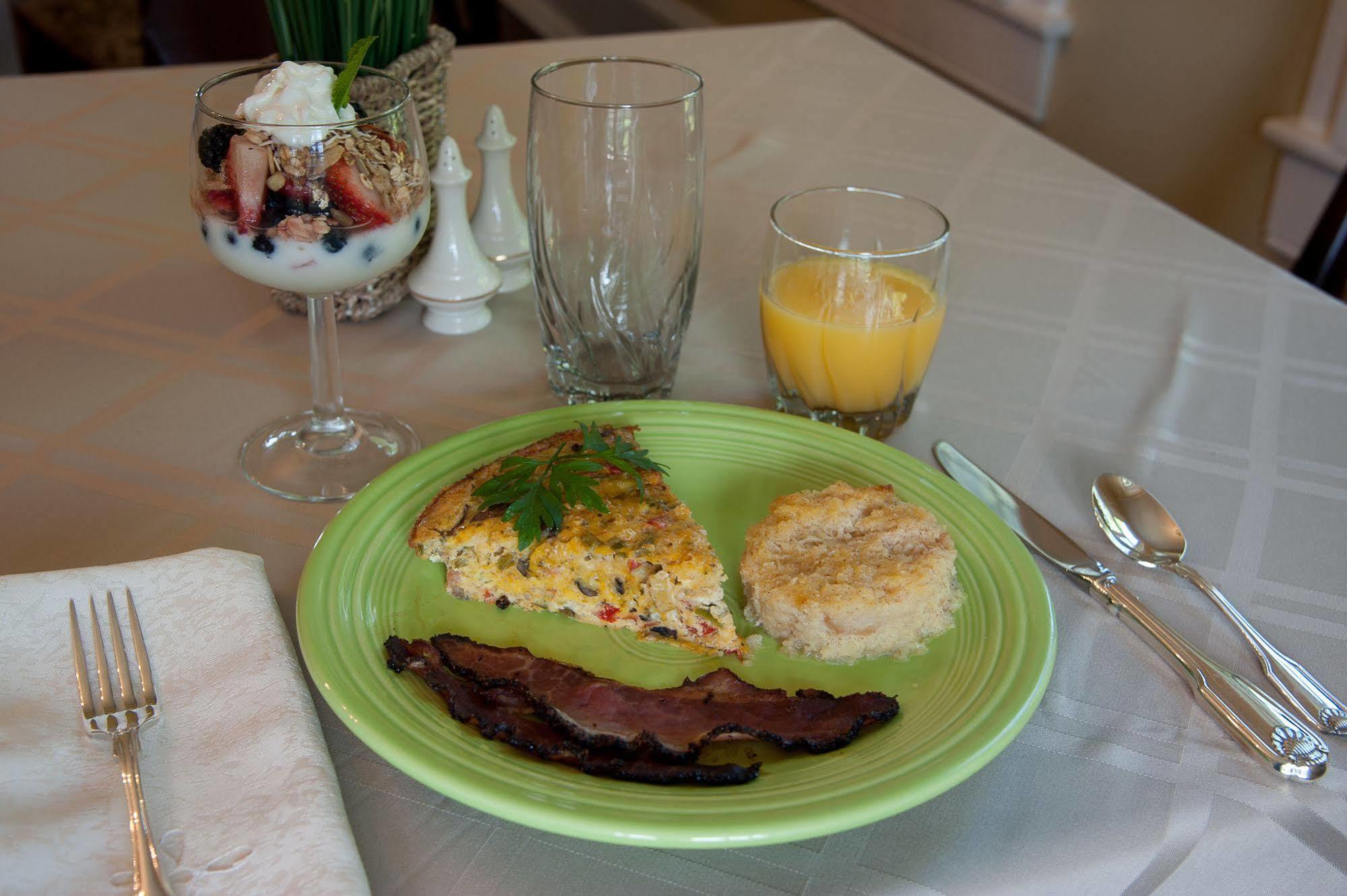 Steeles Tavern Manor Bed & Breakfast Raphine エクステリア 写真