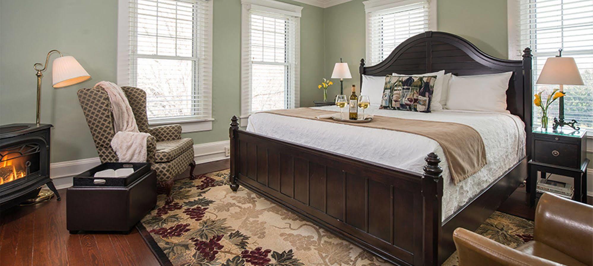 Steeles Tavern Manor Bed & Breakfast Raphine エクステリア 写真