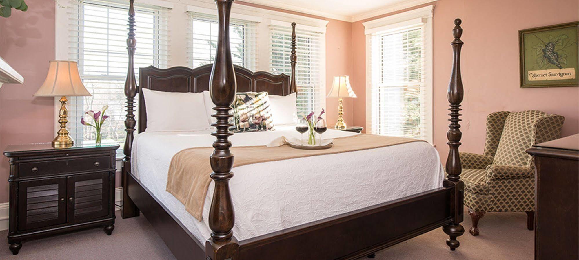 Steeles Tavern Manor Bed & Breakfast Raphine エクステリア 写真